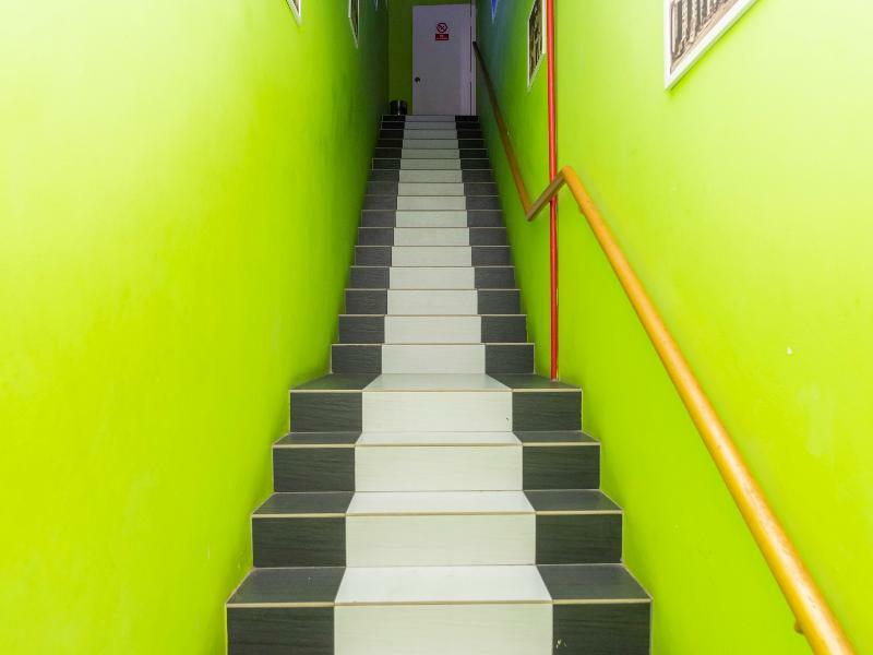 Golden Pearl Hotel Near Universiti Tun Hussein Onn Malaysia Uthm Batu Pahat Exterior foto